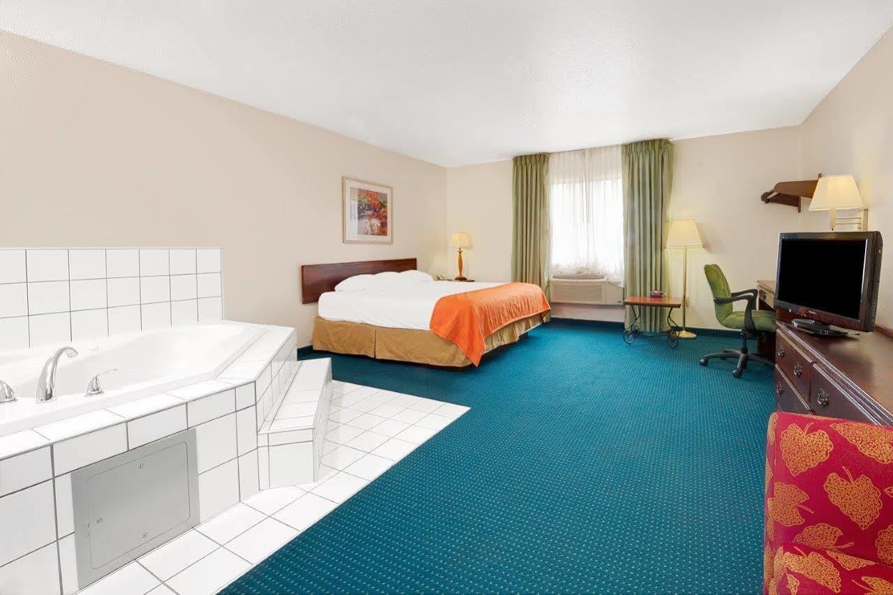 Quality Inn Noblesville-Indianapolis Экстерьер фото